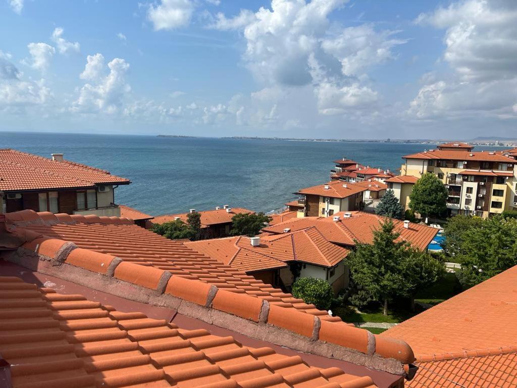 Psb Apartments In Gardens Of Eden Свети-Влас Экстерьер фото