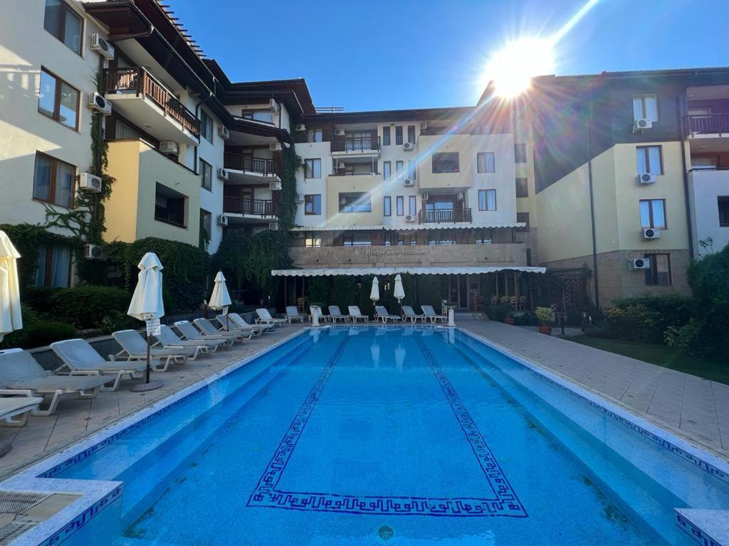 Psb Apartments In Gardens Of Eden Свети-Влас Экстерьер фото