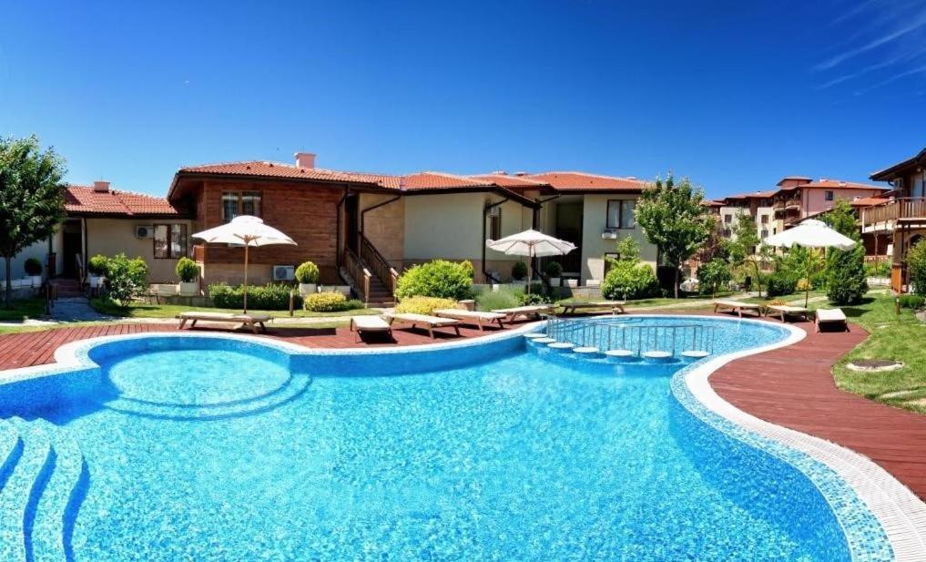Psb Apartments In Gardens Of Eden Свети-Влас Экстерьер фото